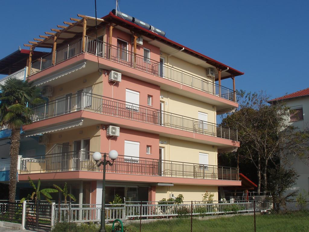 Four Seasons 2 Apartment Paralía Екстериор снимка
