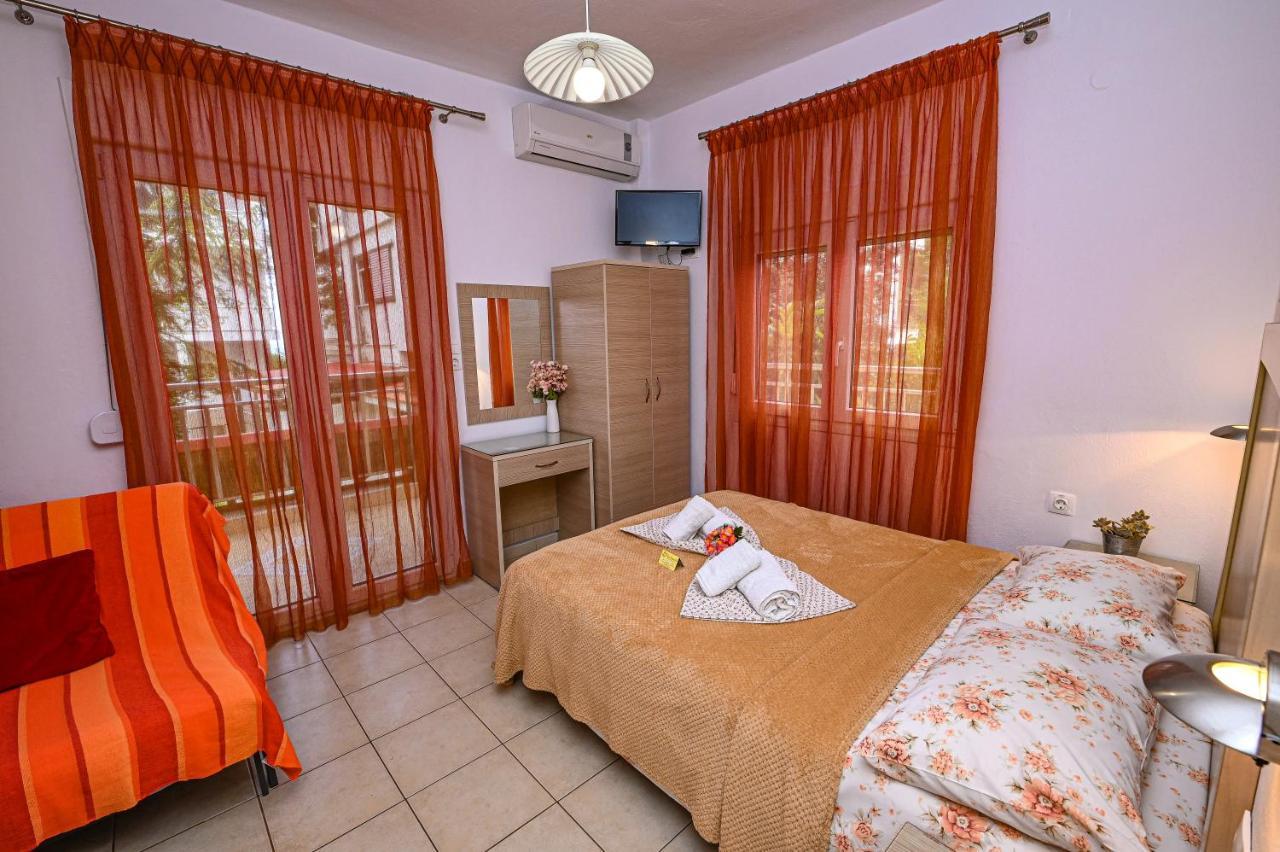 Four Seasons 2 Apartment Paralía Екстериор снимка