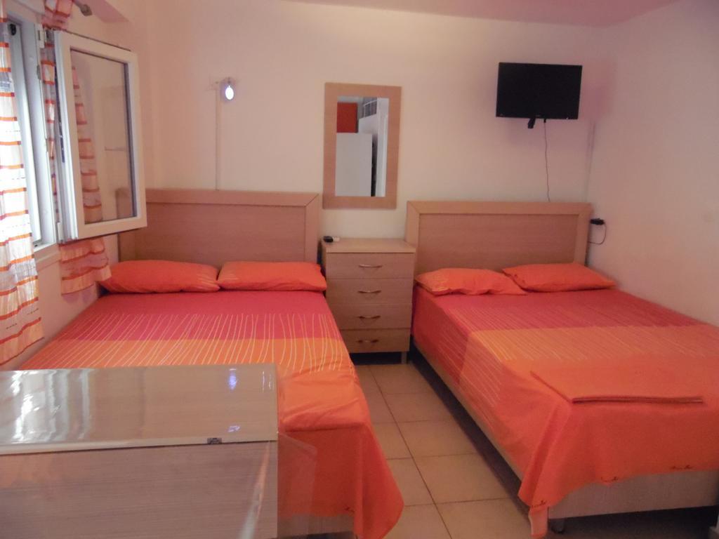 Four Seasons 2 Apartment Paralía Екстериор снимка