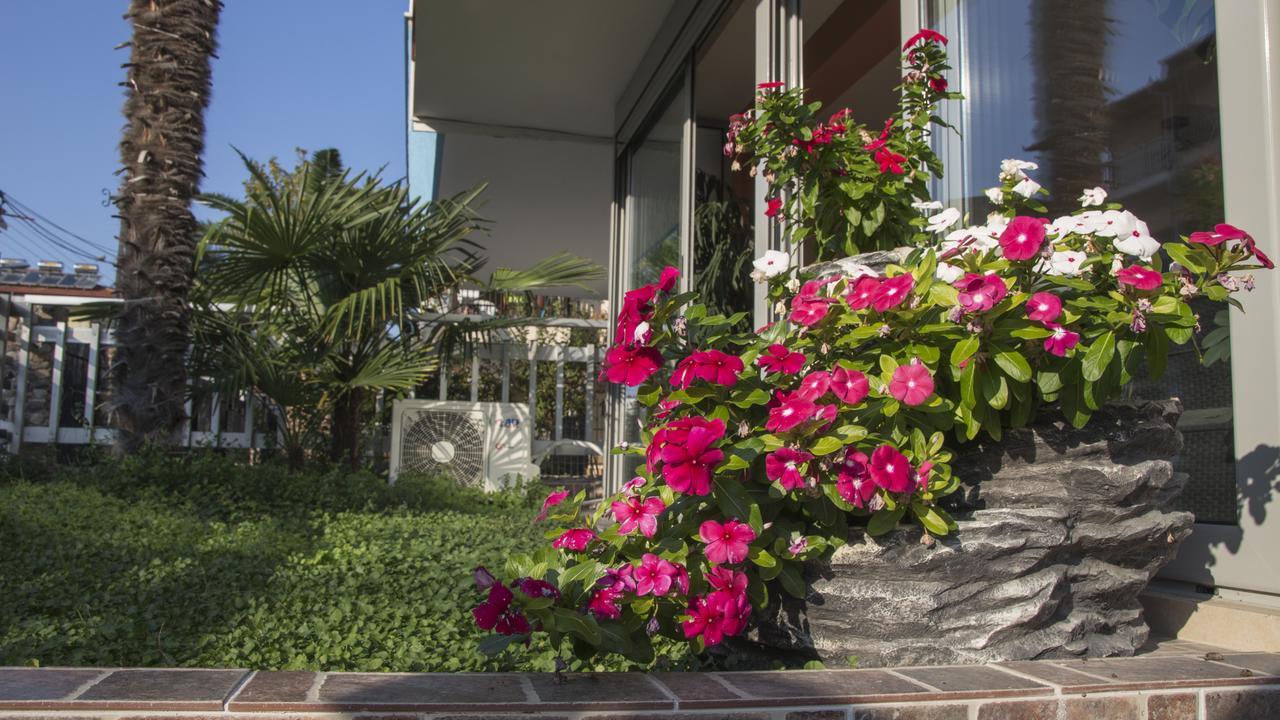 Four Seasons 2 Apartment Paralía Екстериор снимка