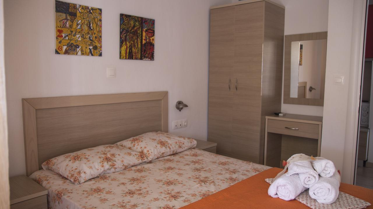 Four Seasons 2 Apartment Paralía Екстериор снимка
