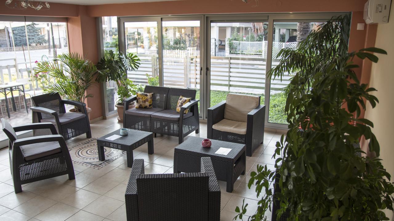 Four Seasons 2 Apartment Paralía Екстериор снимка